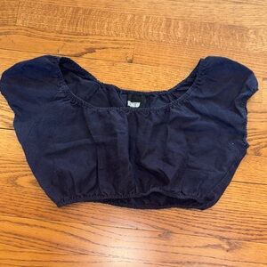 Black Women's Crop Top - Casual Elastic Hem